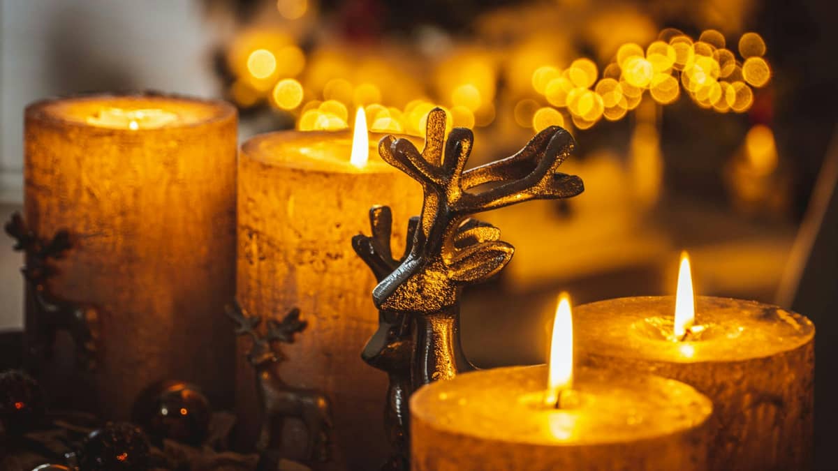 Candlelight Dinner Amidst Snow